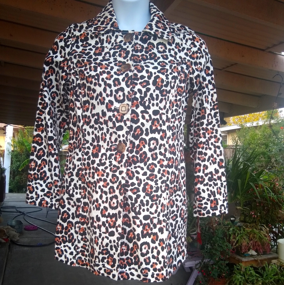 Very hot item Leopard print jacket...so classy